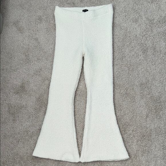 Art Class Cozy White Stretch Pull On Flare Leg High Waist Pants Girls XL NWOT - Picture 1 of 6